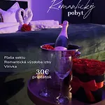 Spaya Jacuzzi Centrum - With Cinema & Private Parking *
