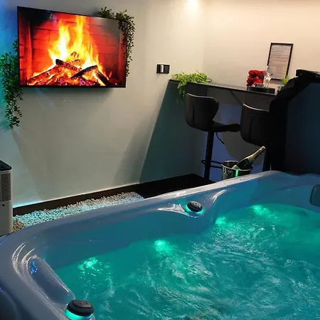 Appartement Spaya Jacuzzi Centrum - With Cinema & Private Parking