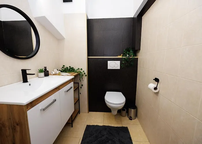 Apartmán Spaya Jacuzzi Centrum - With Cinema & Private Parking