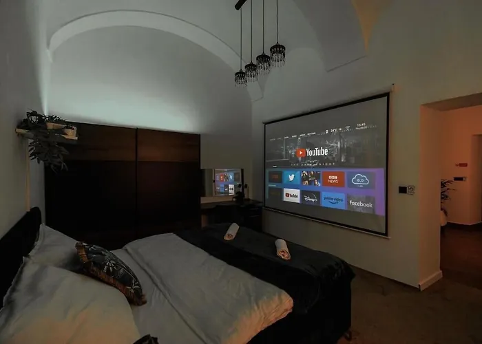 Appartamento Spaya Jacuzzi Centrum - With Cinema & Private Parking