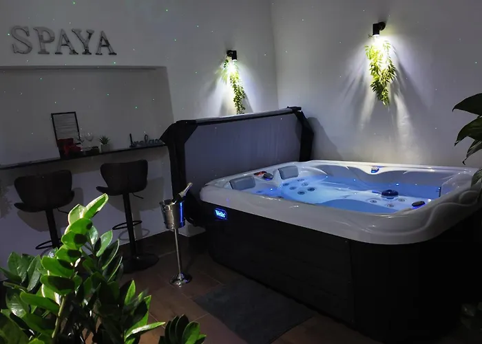 Appartamento Spaya Jacuzzi Centrum - With Cinema & Private Parking
